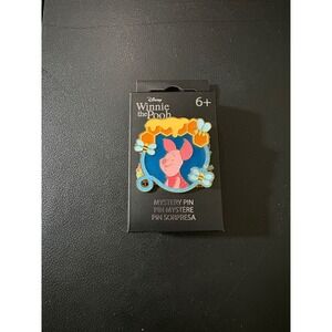 Loungefly Disney Winnie the Pooh Honeycomb Portraits Pin - Piglet